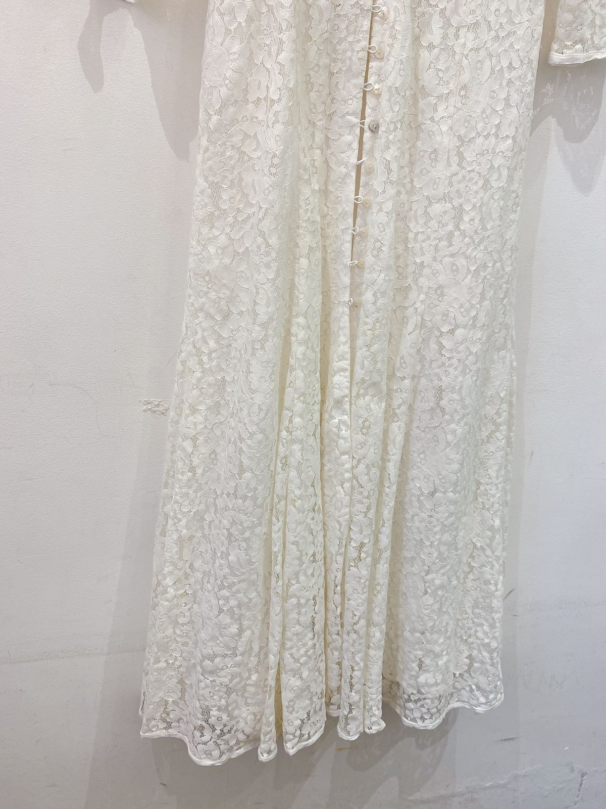 Vestido midi branco renda EVA 38
