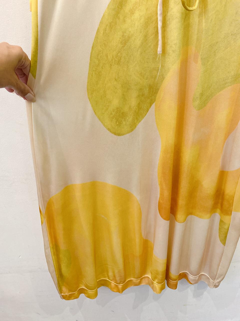 Vestido midi amarelo recortes Lo de Lui P