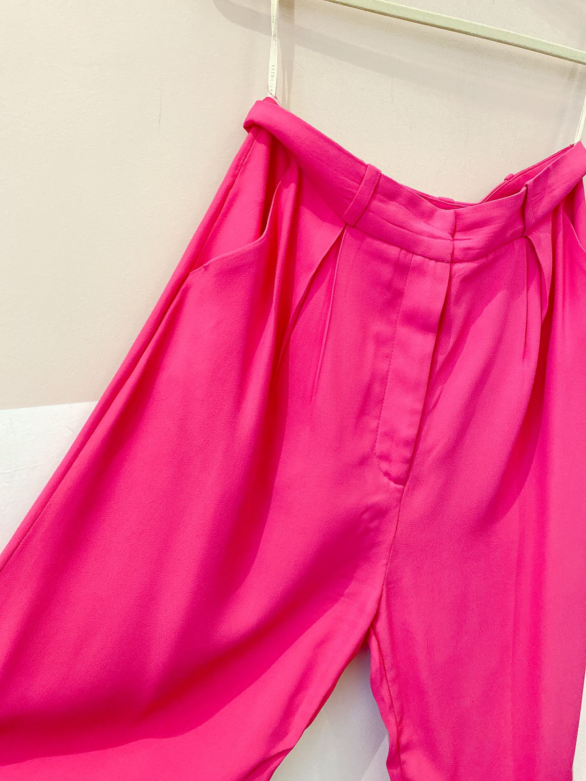 Calça crepe pink By Nv 38