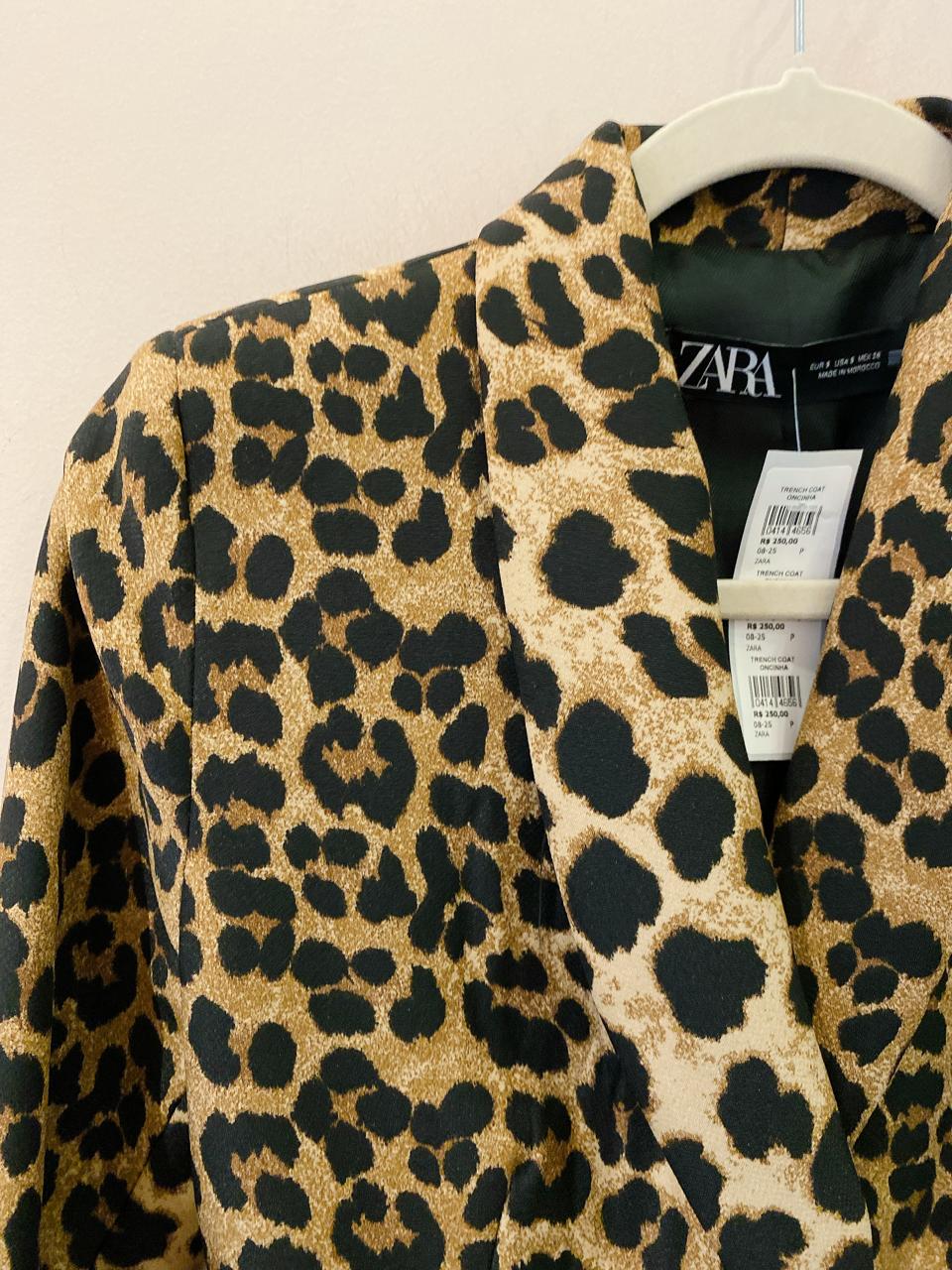 Trench coat oncinha Zara P
