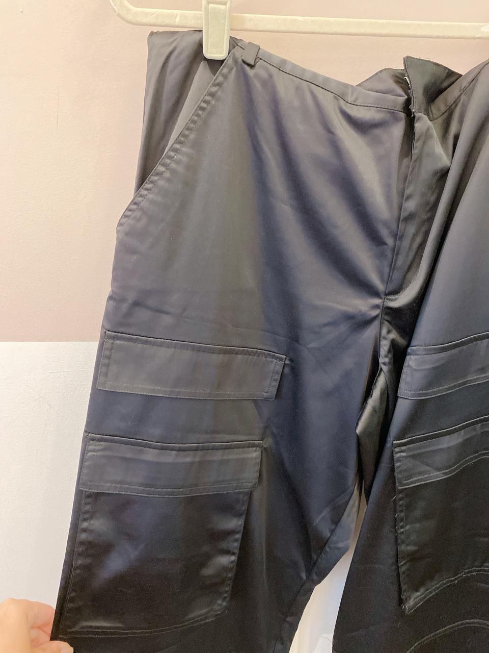 Calça cargo acetinada Zara G