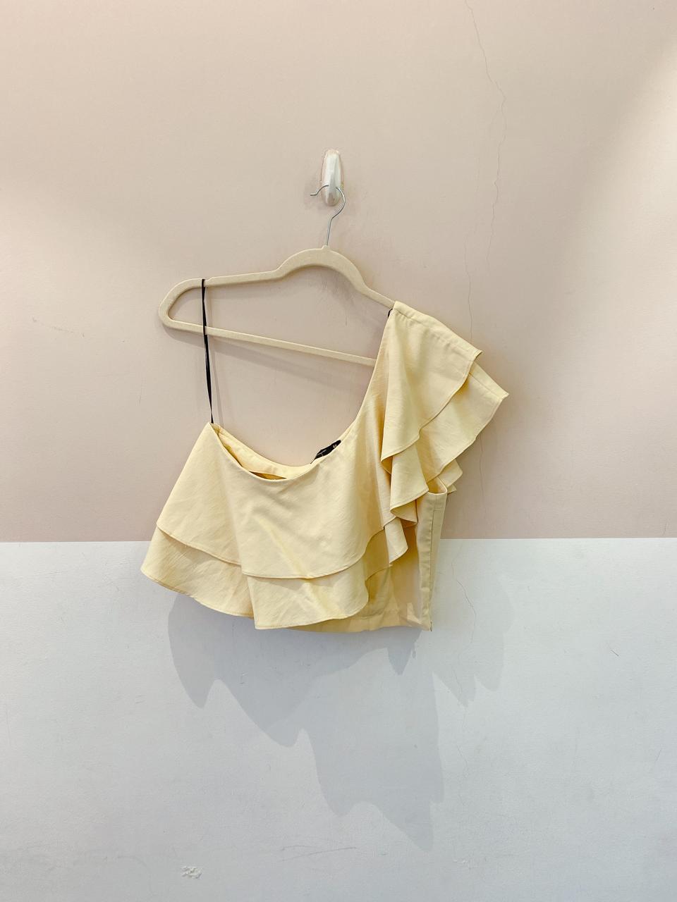 Blusa amarelinho babados Renner 44