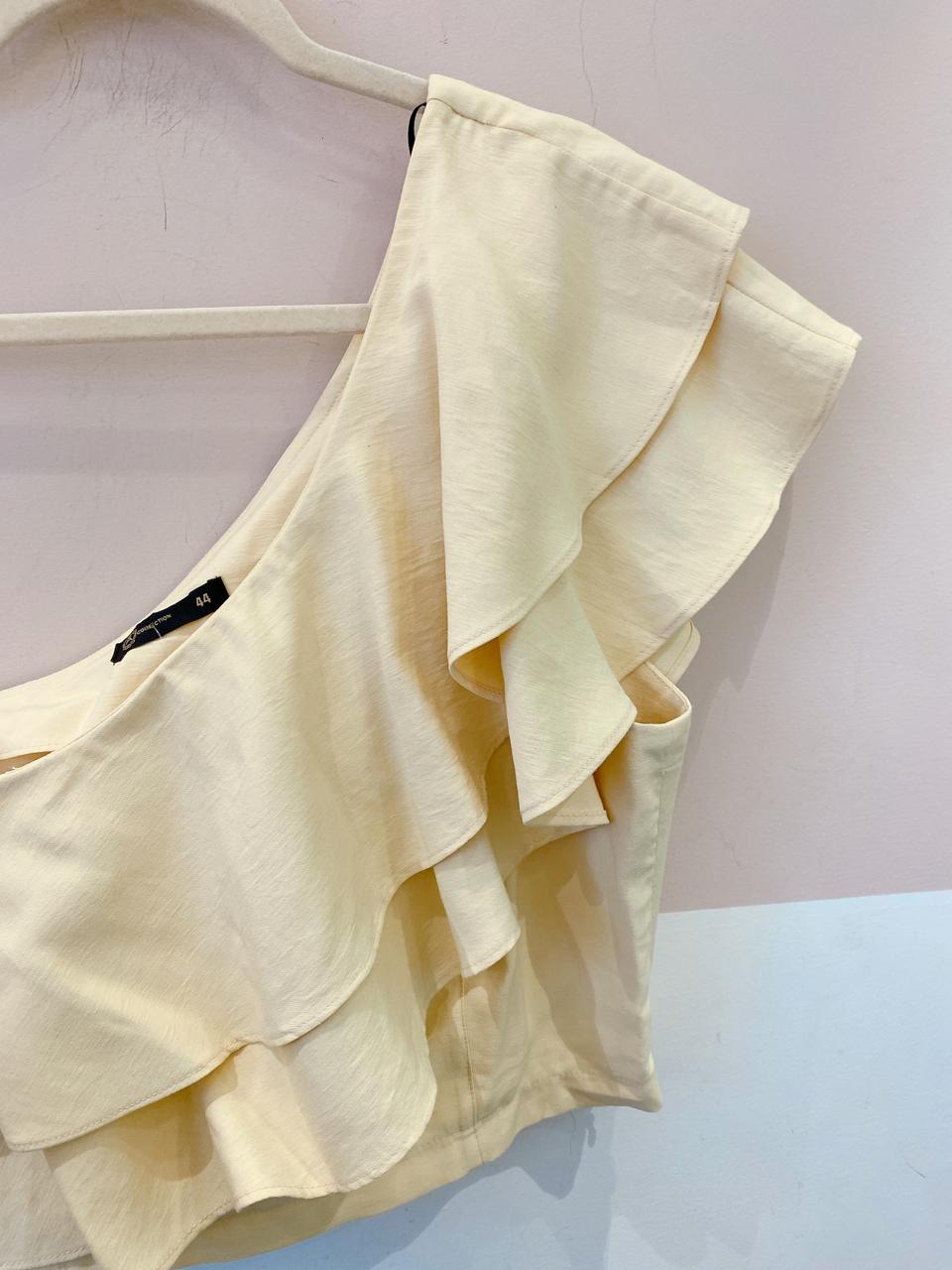 Blusa amarelinho babados Renner 44