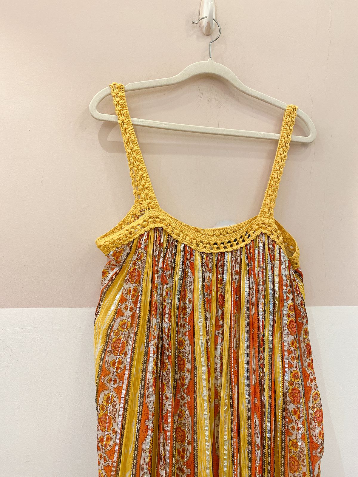 Vestido midi listrado Zara M