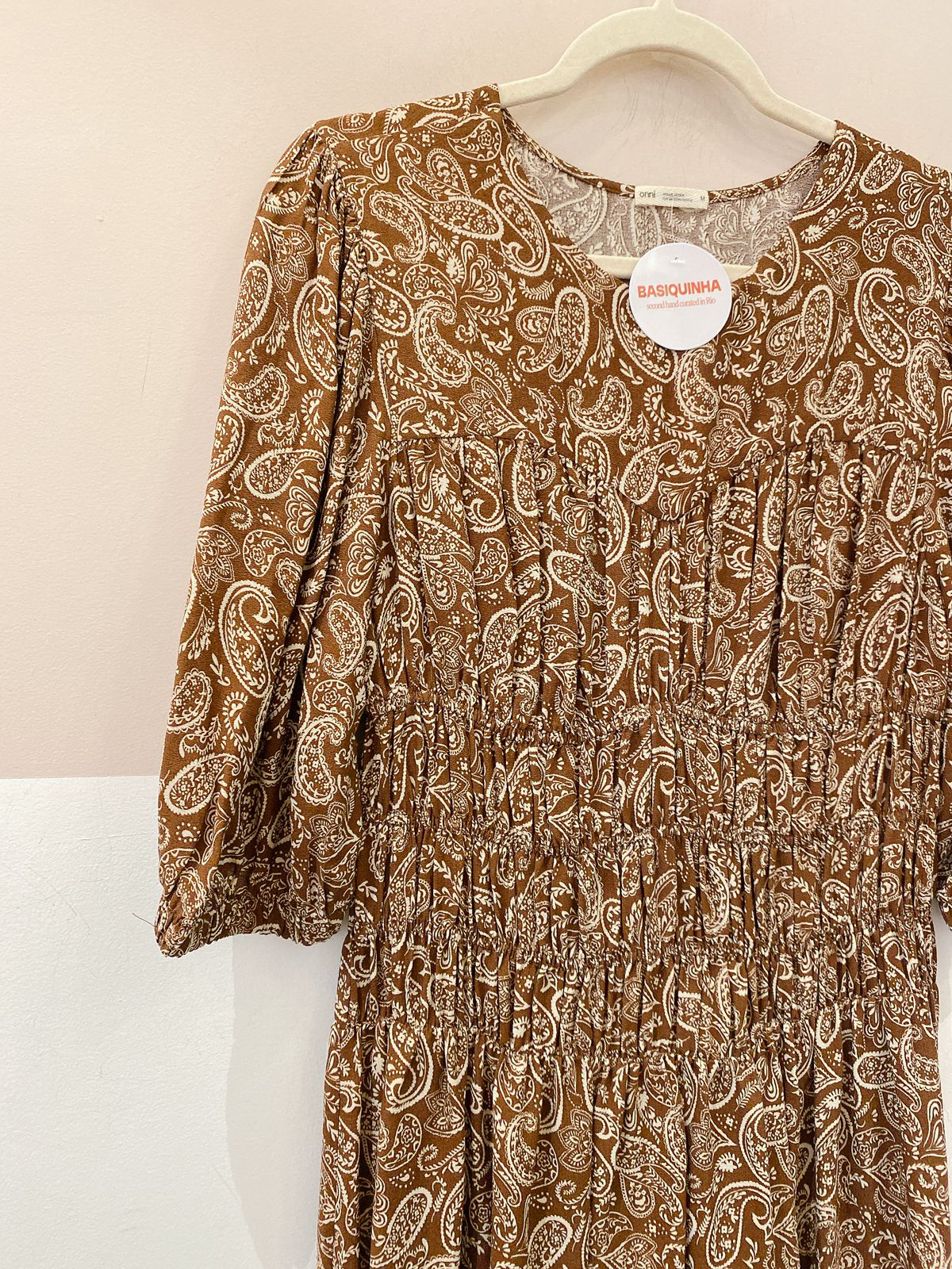 Vestido midi marrom Onni M