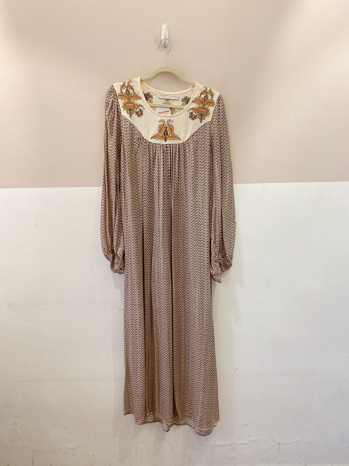 Vestido midi bordado Maria Filó P