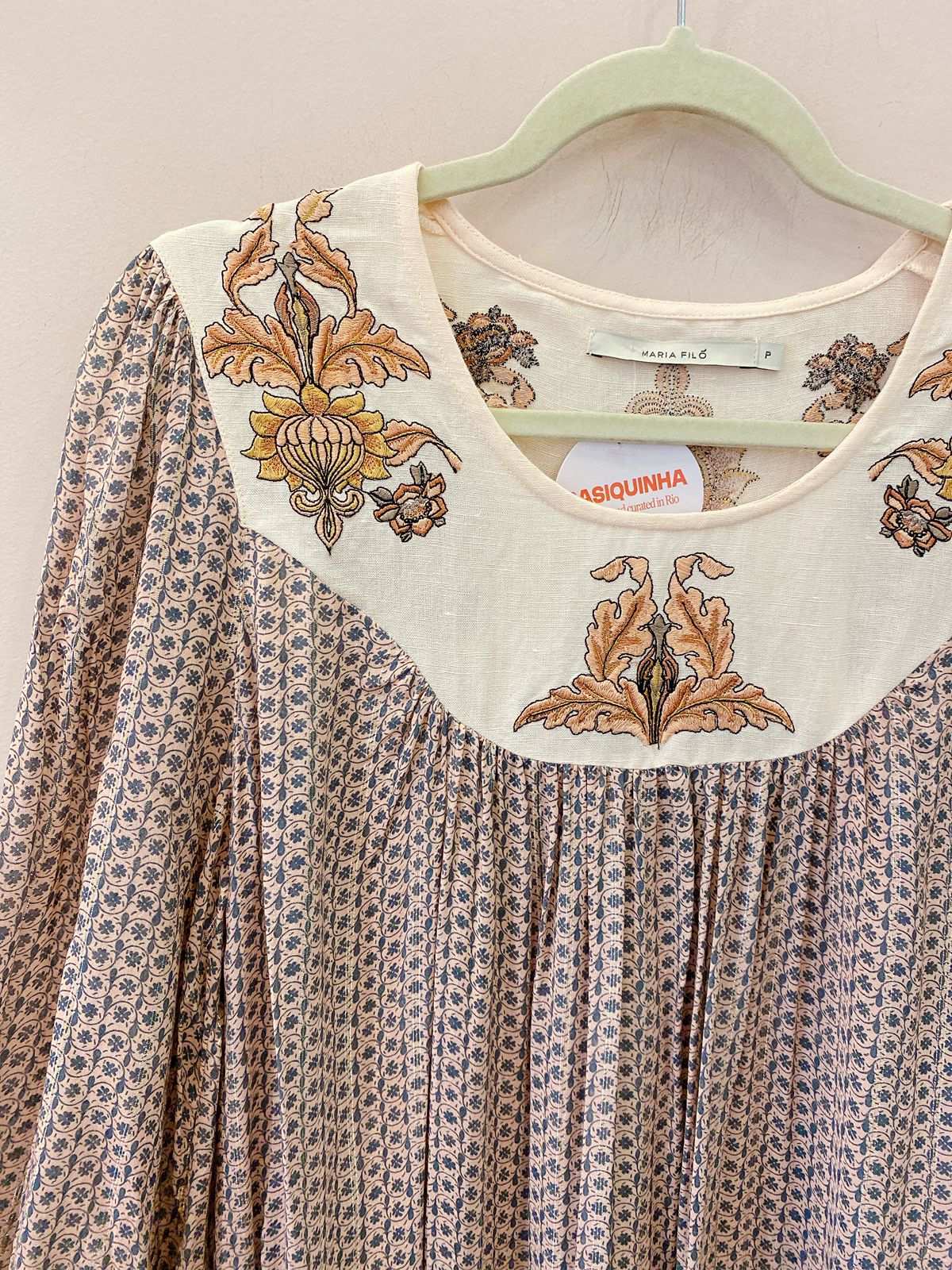 Vestido midi bordado Maria Filó P