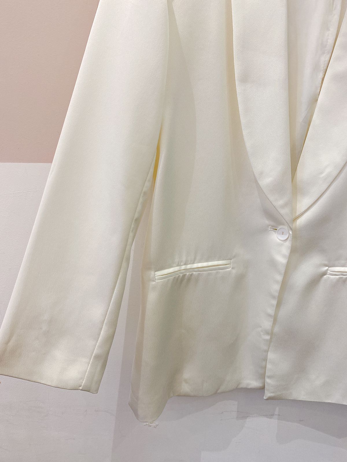 Blazer off acetinado Nanaminze G