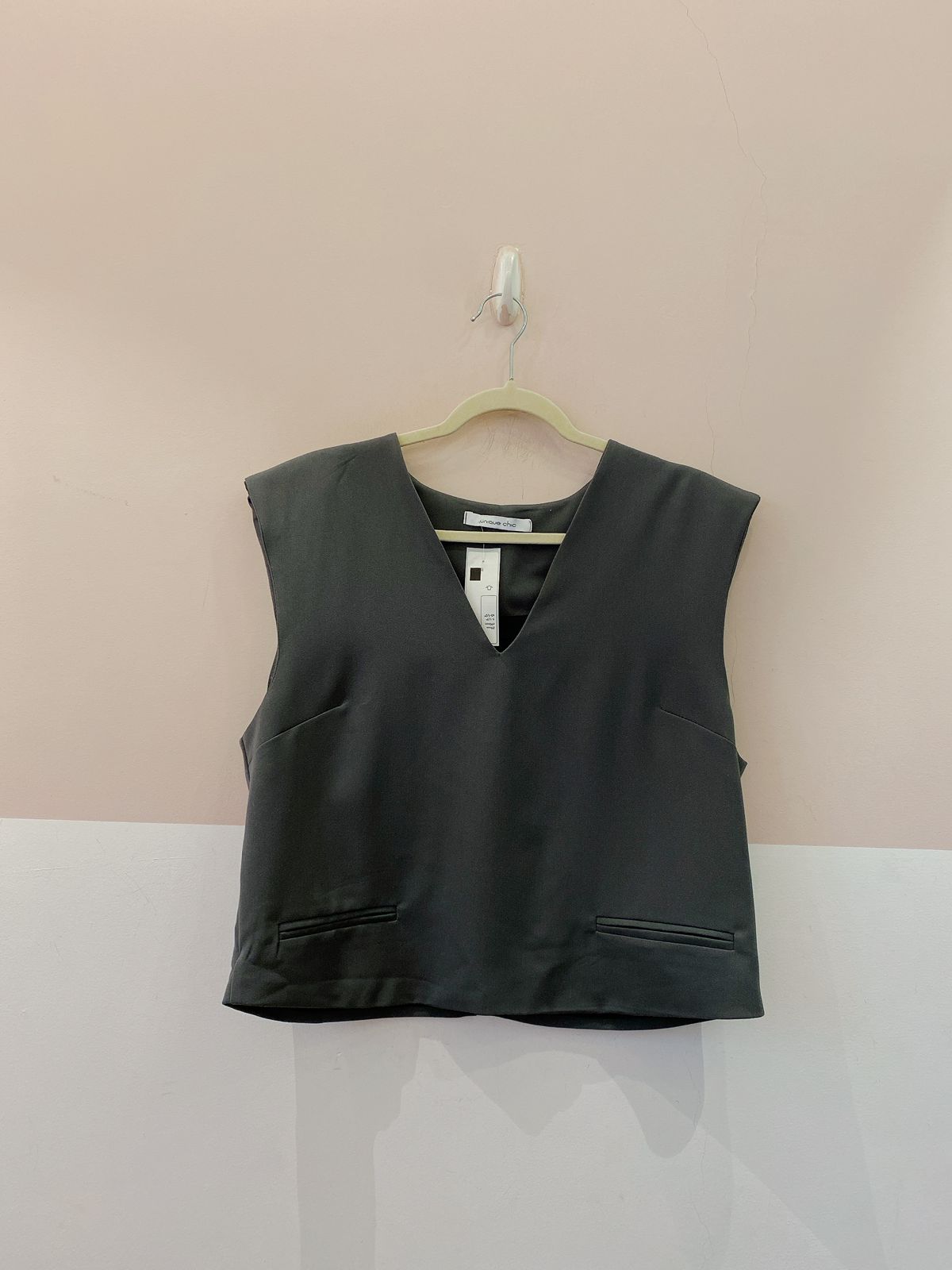 Blusa chumbo ombreiras Unique Chic G