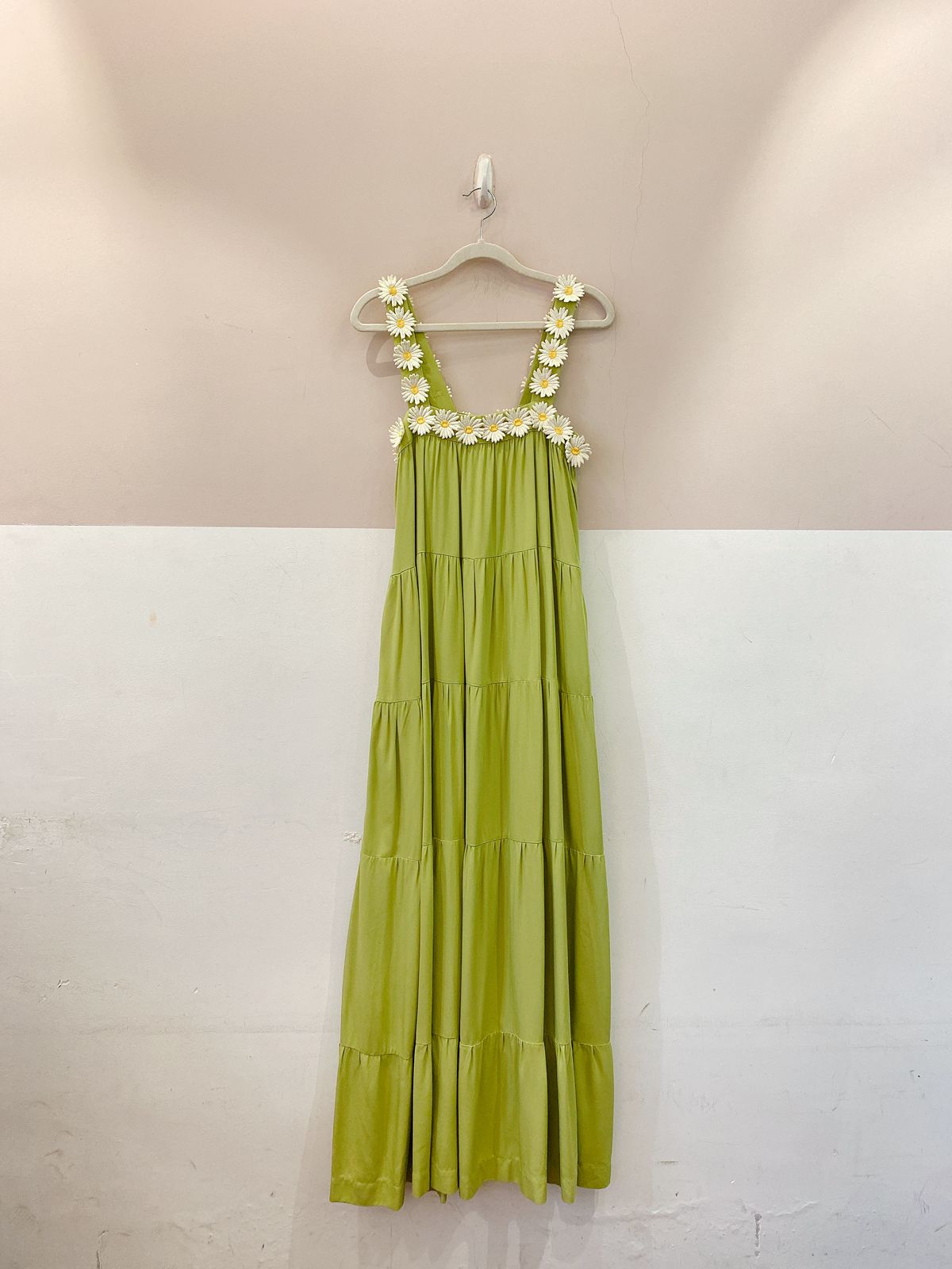 Vestido midi verde margaridas Tig 36