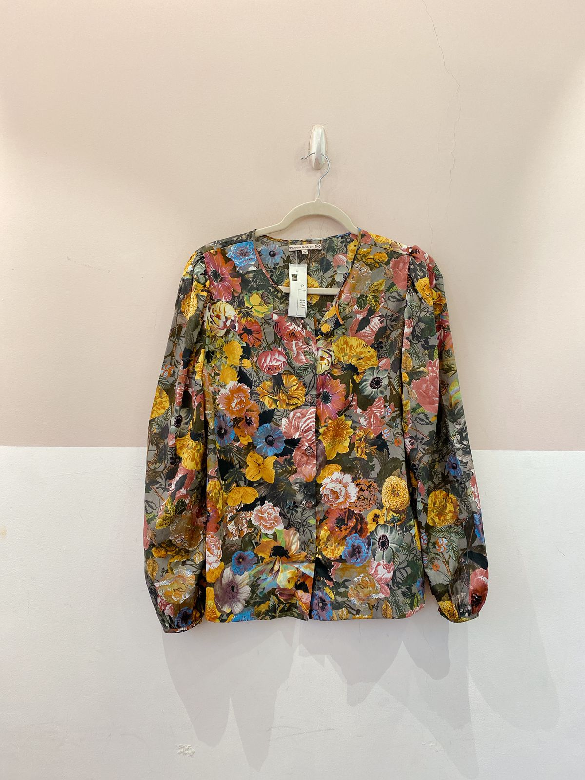 Blusa floral C&A 42