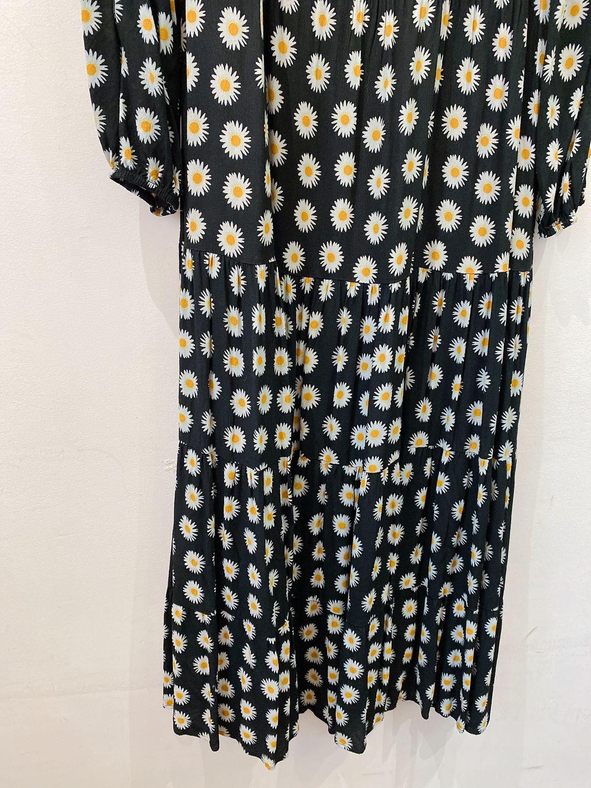 Vestido midi margaridas Zara M