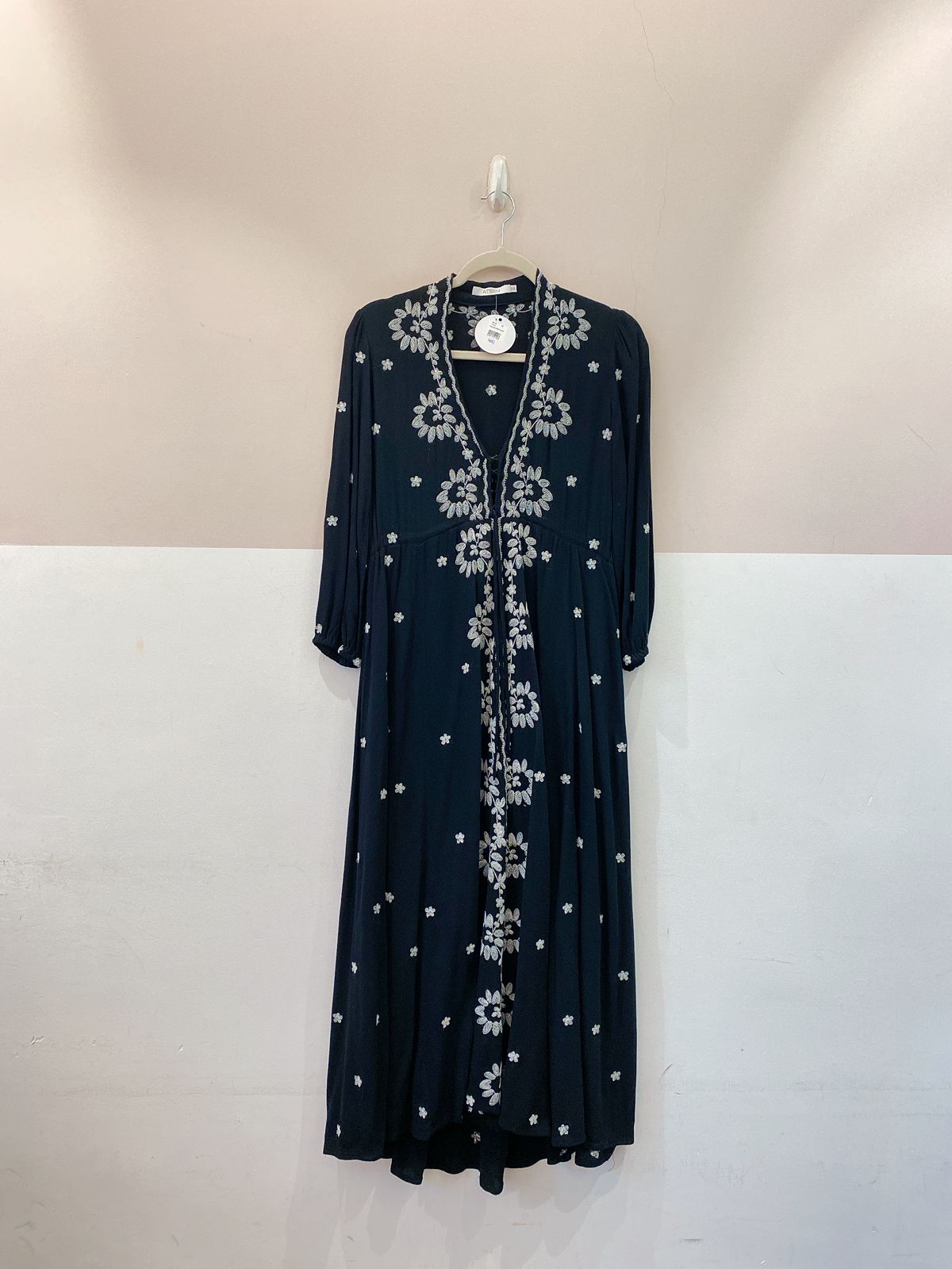 Vestido preto midi Ateen 38