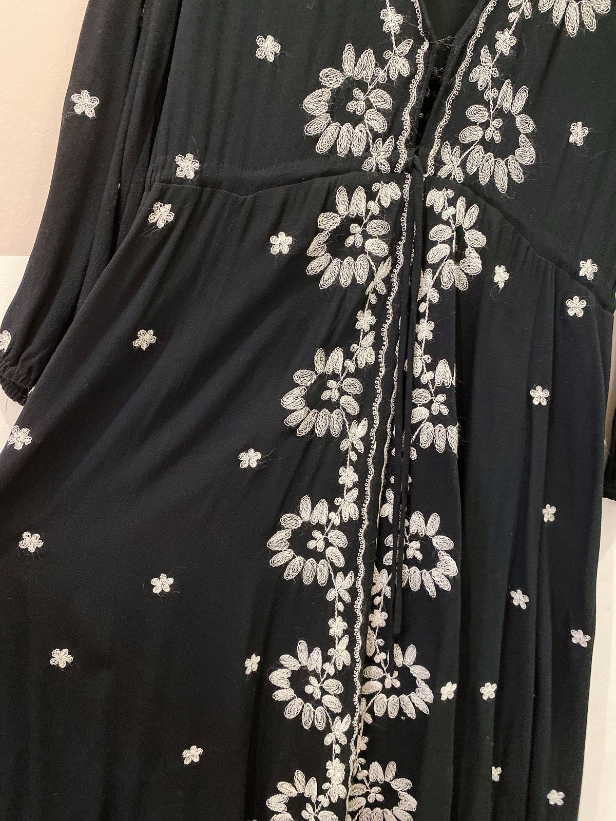 Vestido preto midi Ateen 38