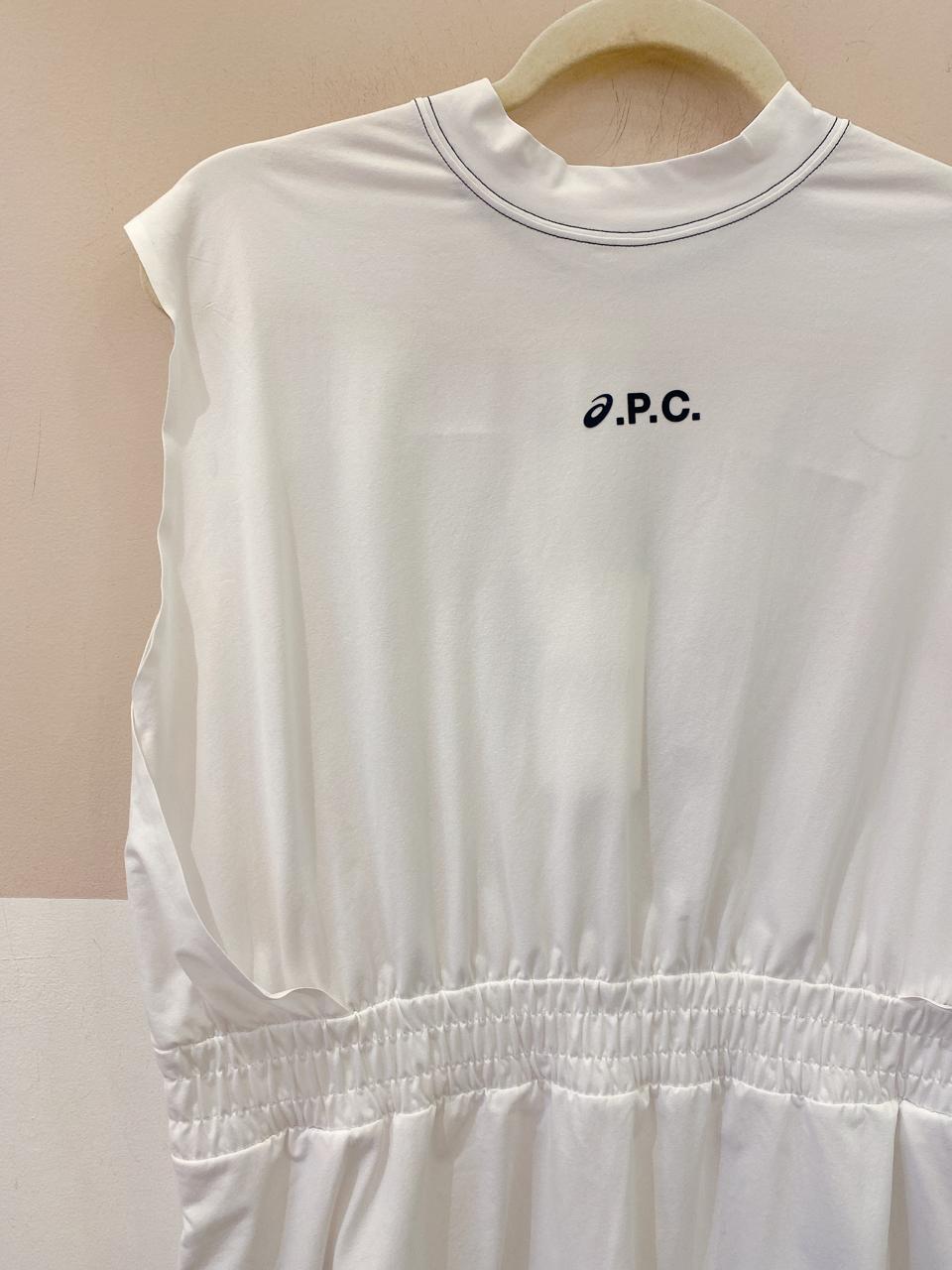 Vestidinho branco Asics M