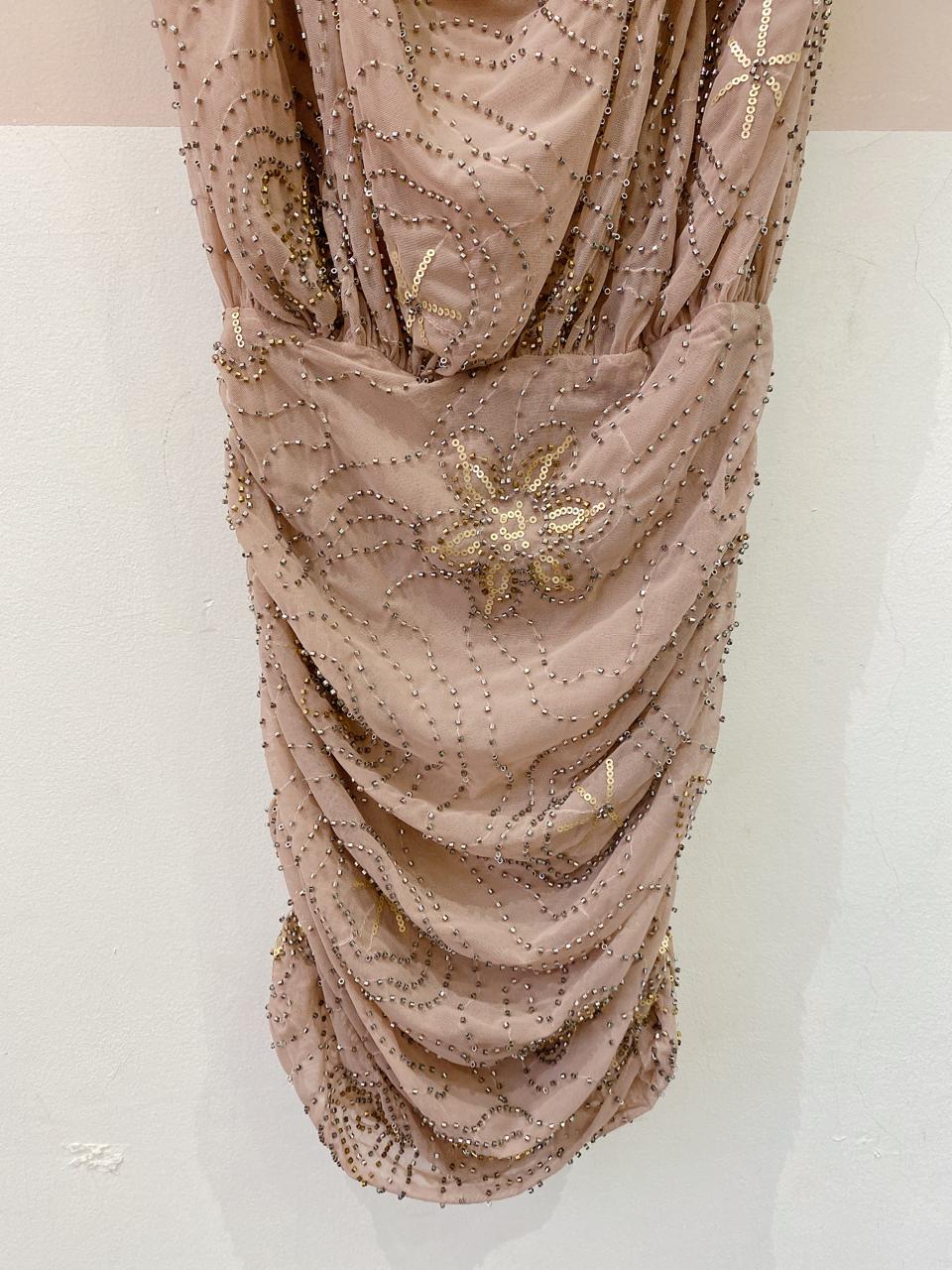 Vestido curto rosê bordado Zara P
