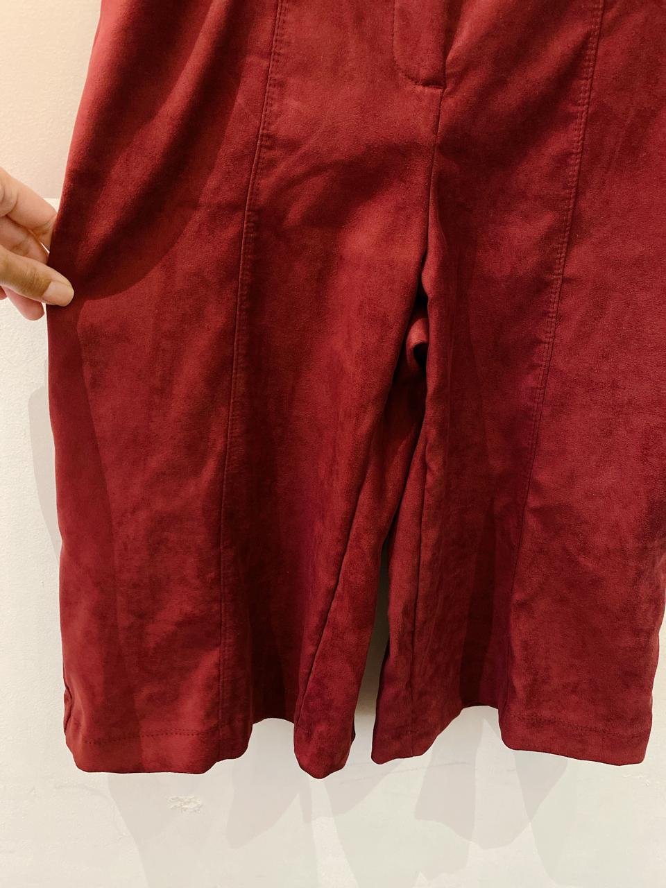 Bermuda suede vinho Riachuelo 36