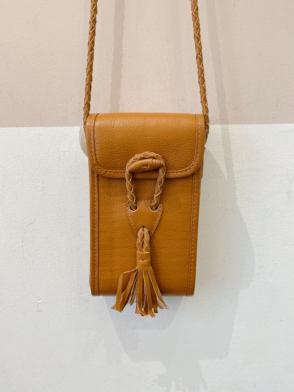 Bolsa couro caramelo Eliza Conde