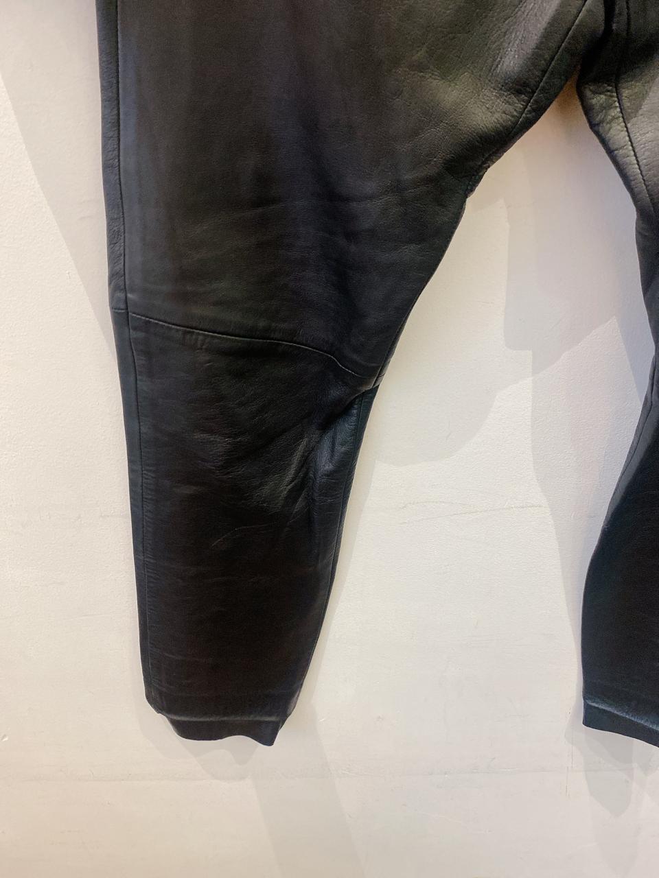 Calça couro preta Abrand 38