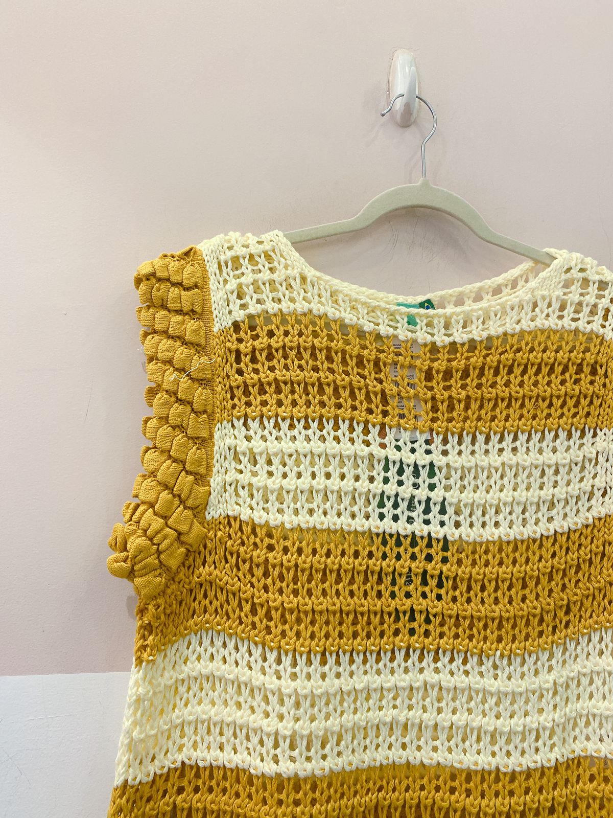 Blusa crochet mostarda/ off Farm P