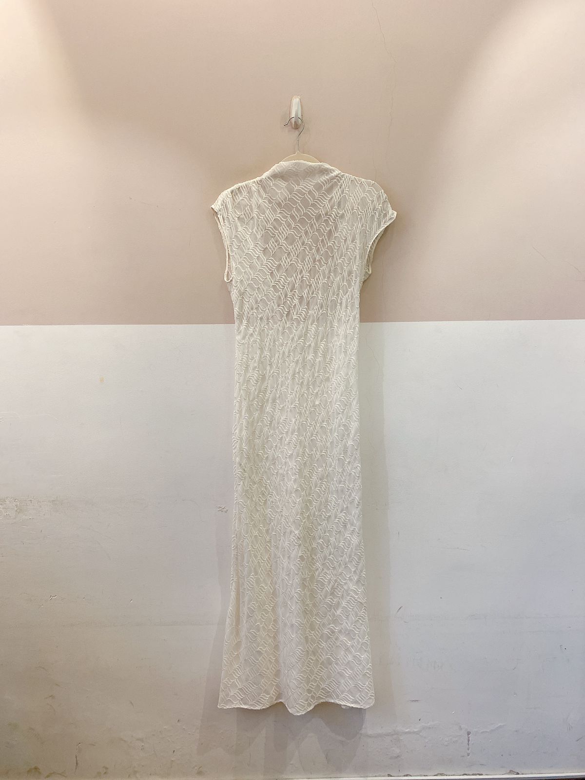 Vestido longo branco textura Zara M