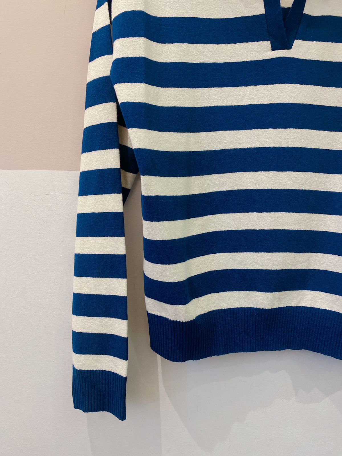 Blusa tricot listrada azul Dupla G