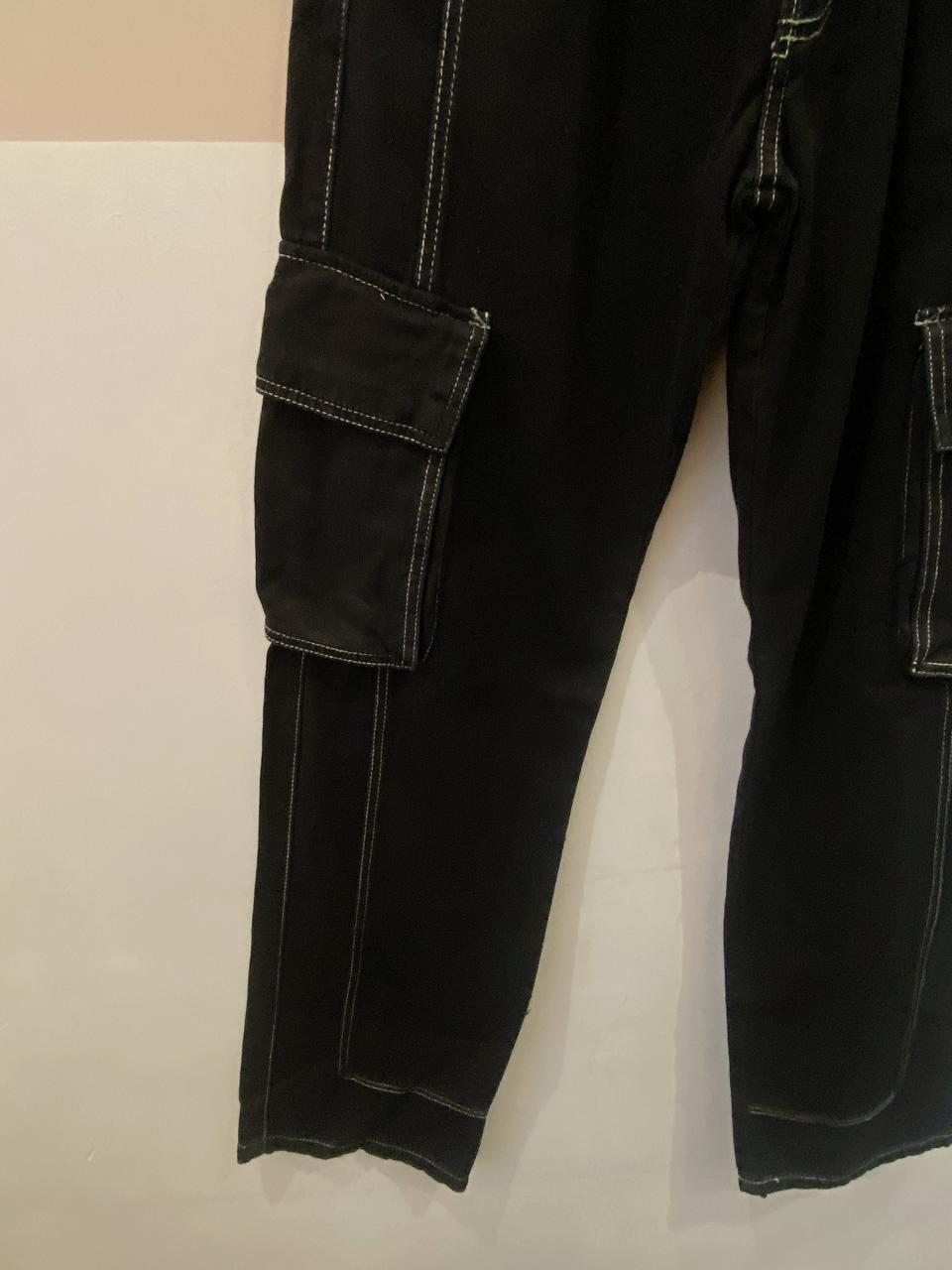 Calça cargo preta NV 36