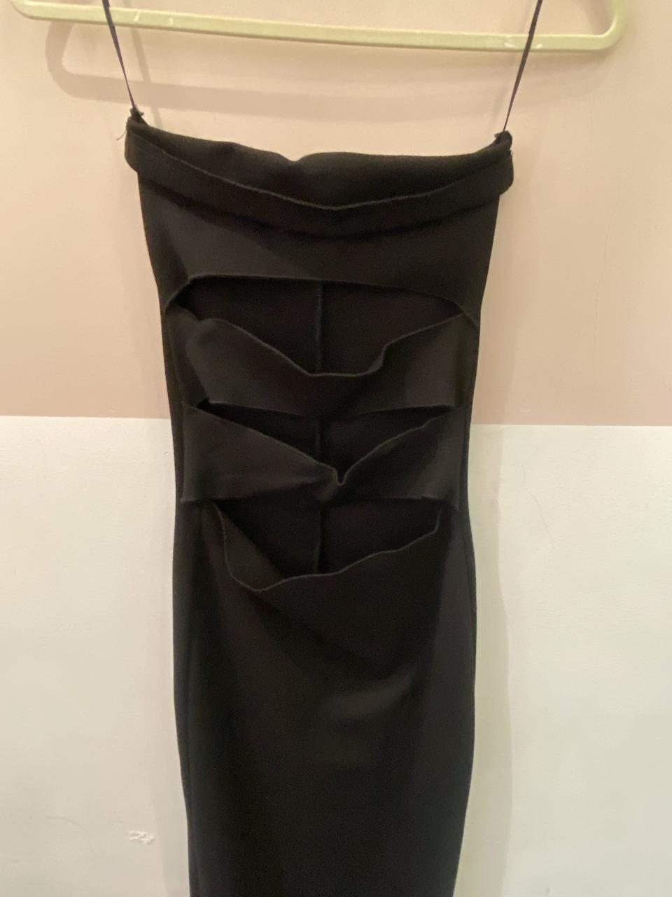Vestido midi preto malha recortes Zara P