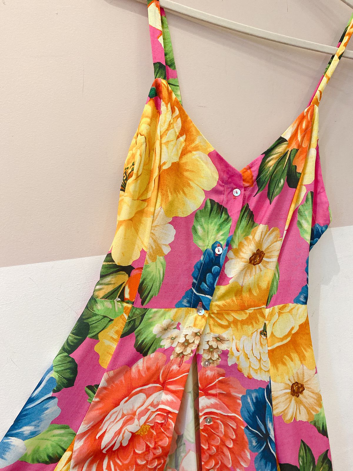 Vestido midi floral colorido Farm G