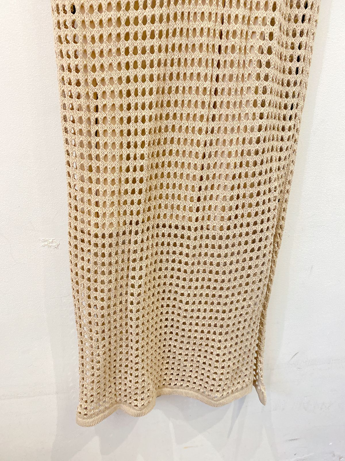 Vestido midi crochet areia C&A P