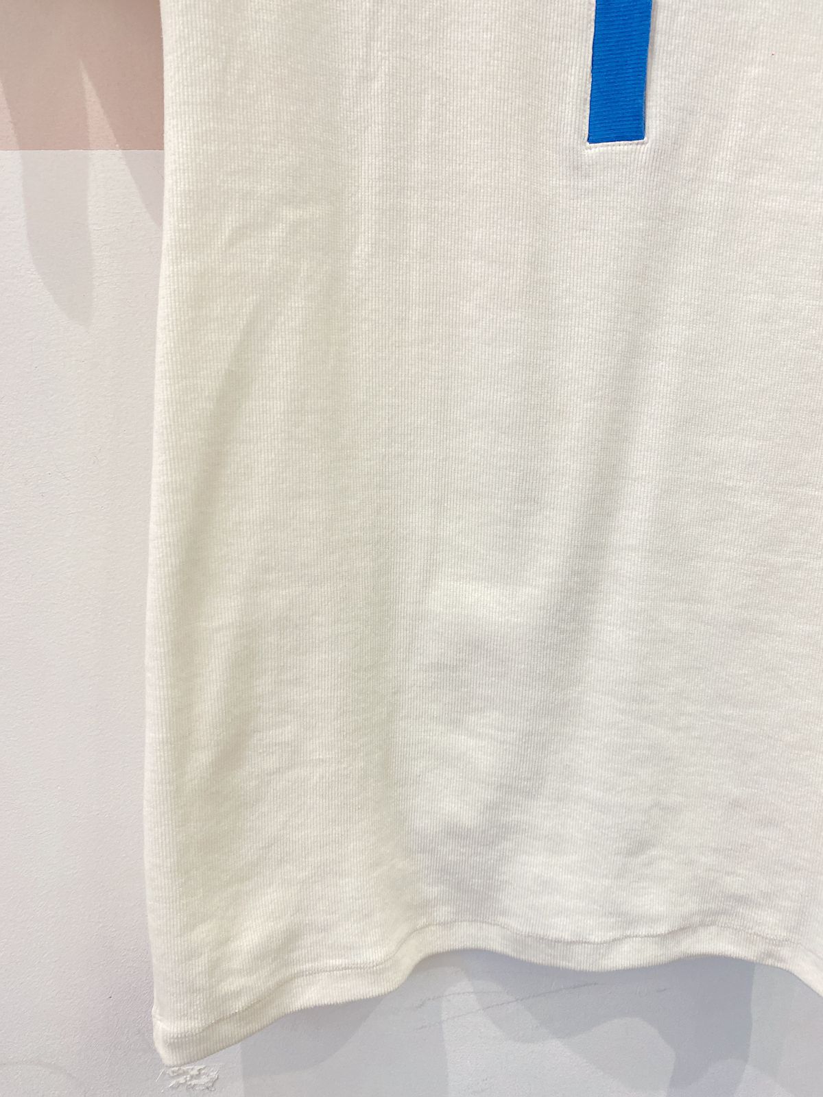 Vestido curto off gola Lo de Loui P