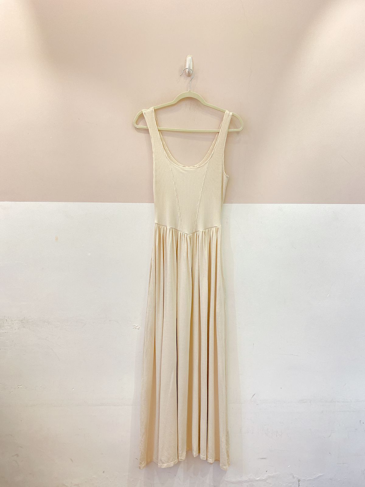 Vestido midi bege Ruela M