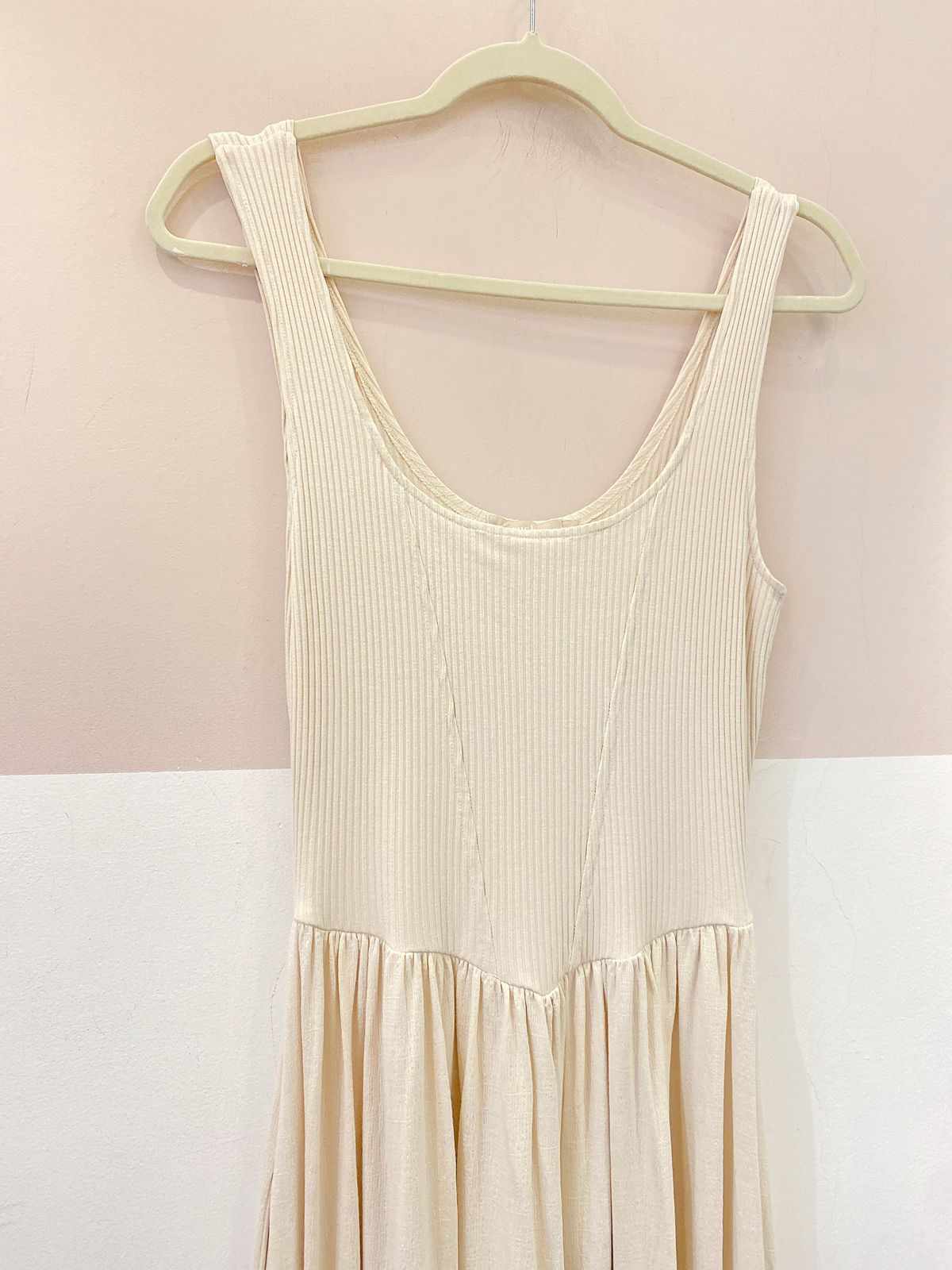 Vestido midi bege Ruela M