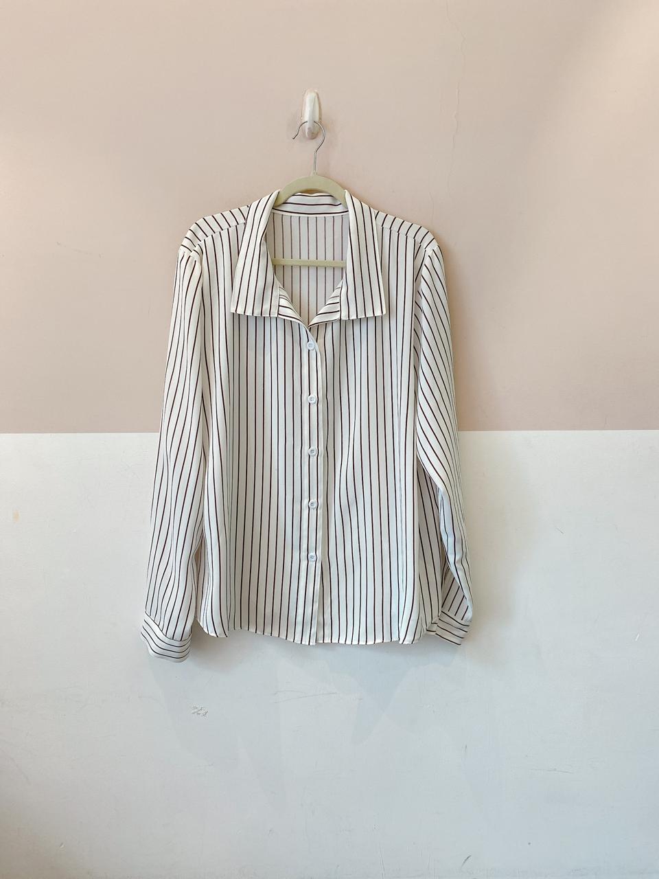 Camisa branca listrada P