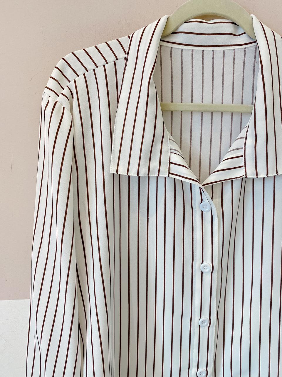 Camisa branca listrada P