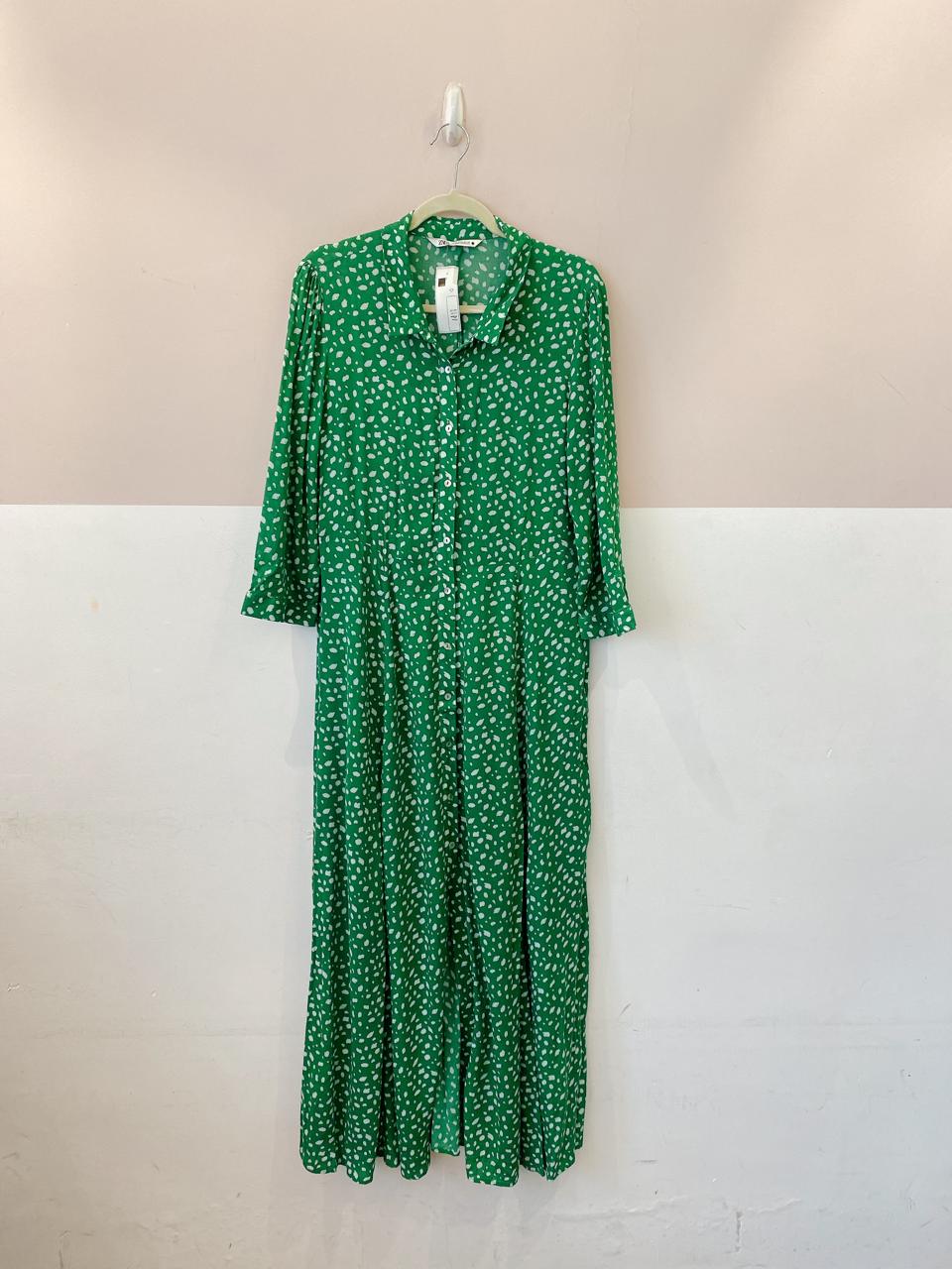 Vestido midi verde pintinhas Zara GG