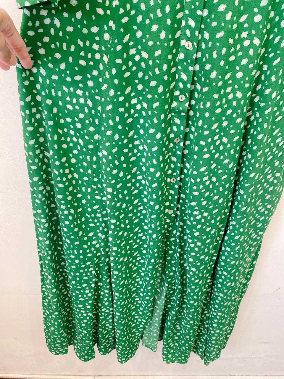 Vestido midi verde pintinhas Zara GG