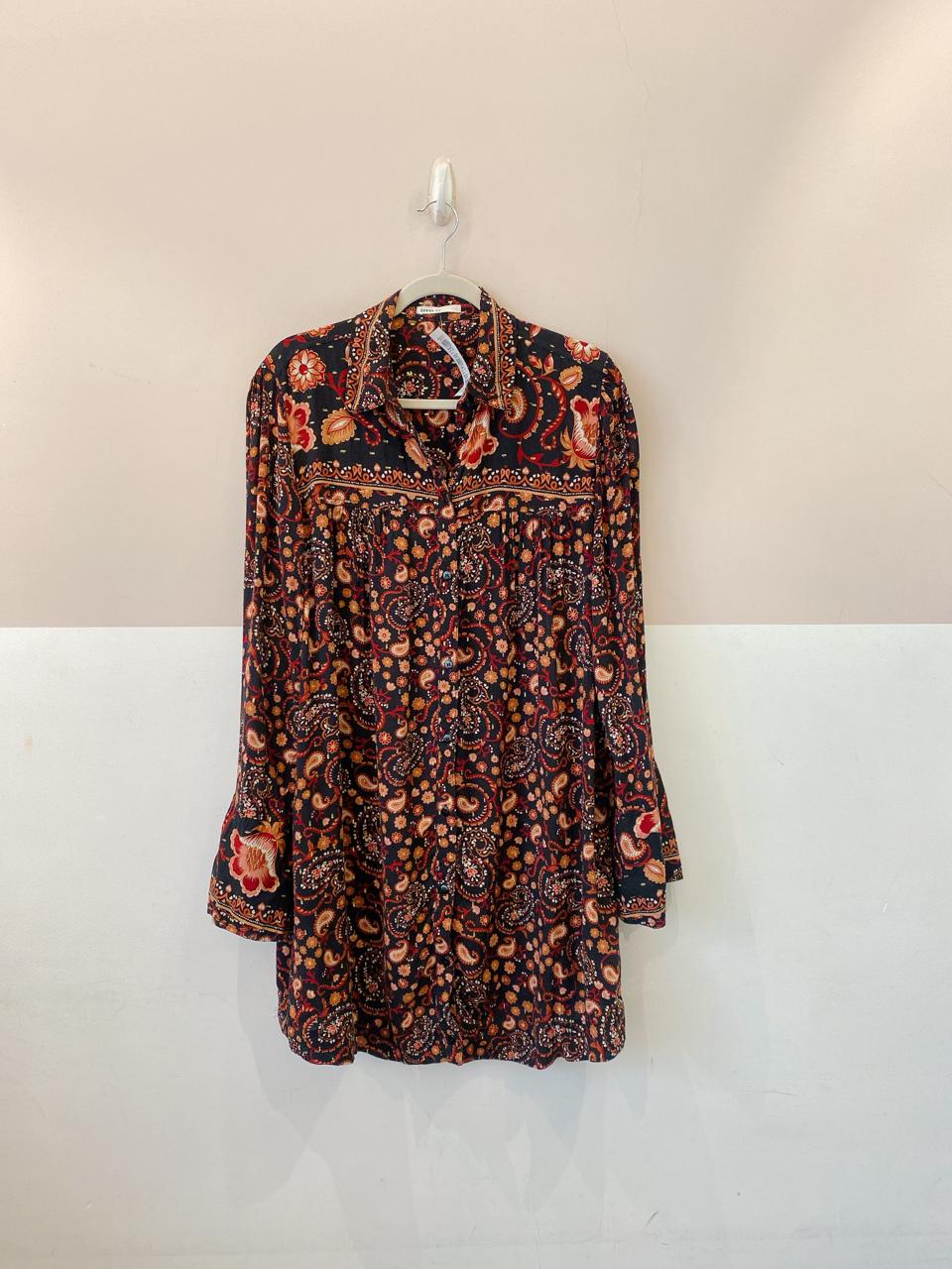 Chemise preta estampada Dress To GG