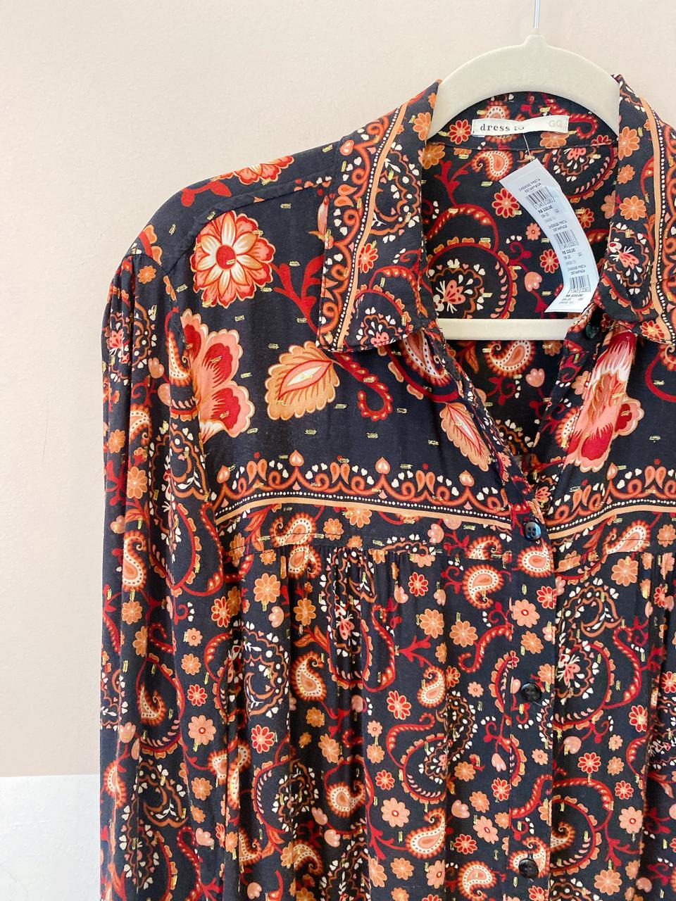 Chemise preta estampada Dress To GG