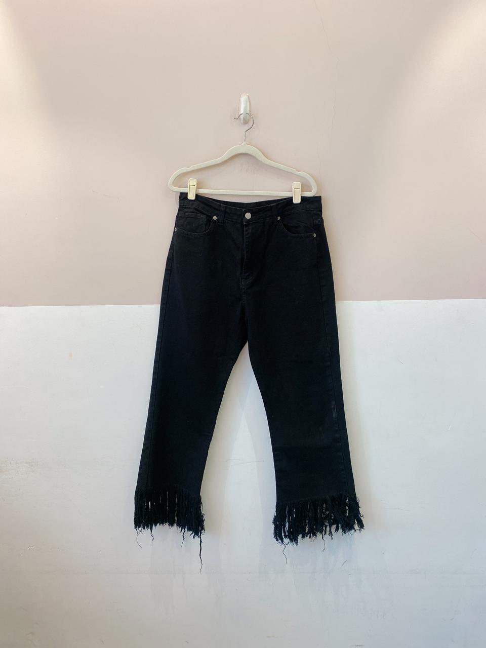 Calça sarja preta franjas Farm 42