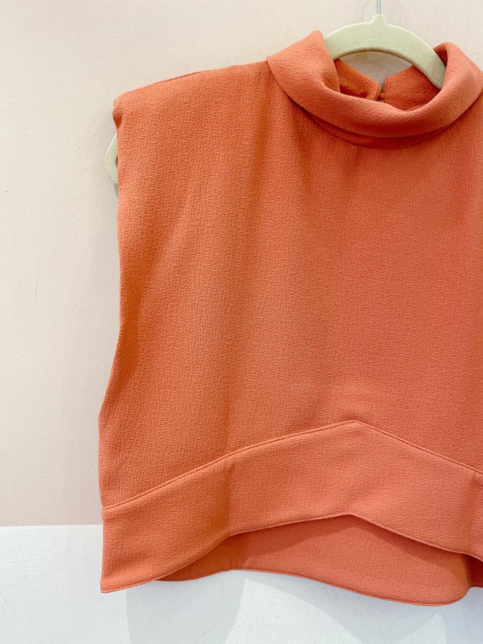Blusa gola crepe goiaba Teti Gio PP