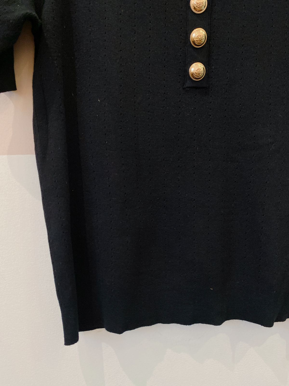 Blusa preta tricot botões Renner GG