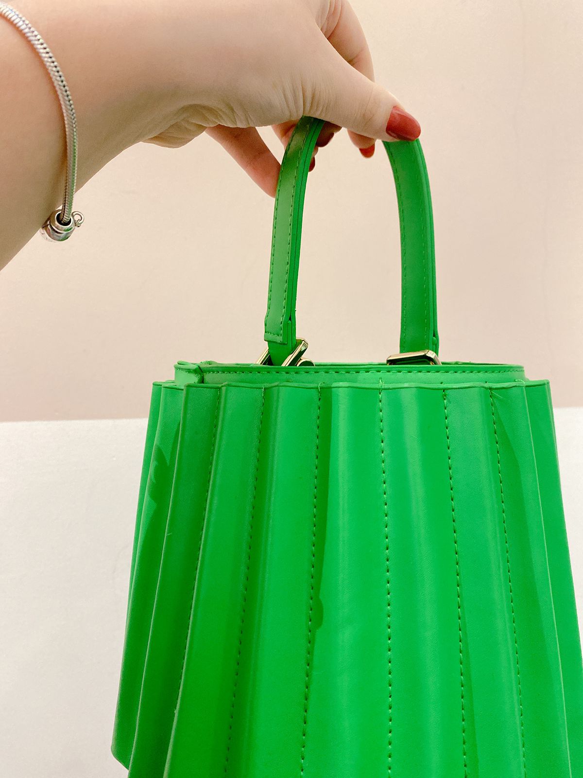 Bolsa verde balde Renner