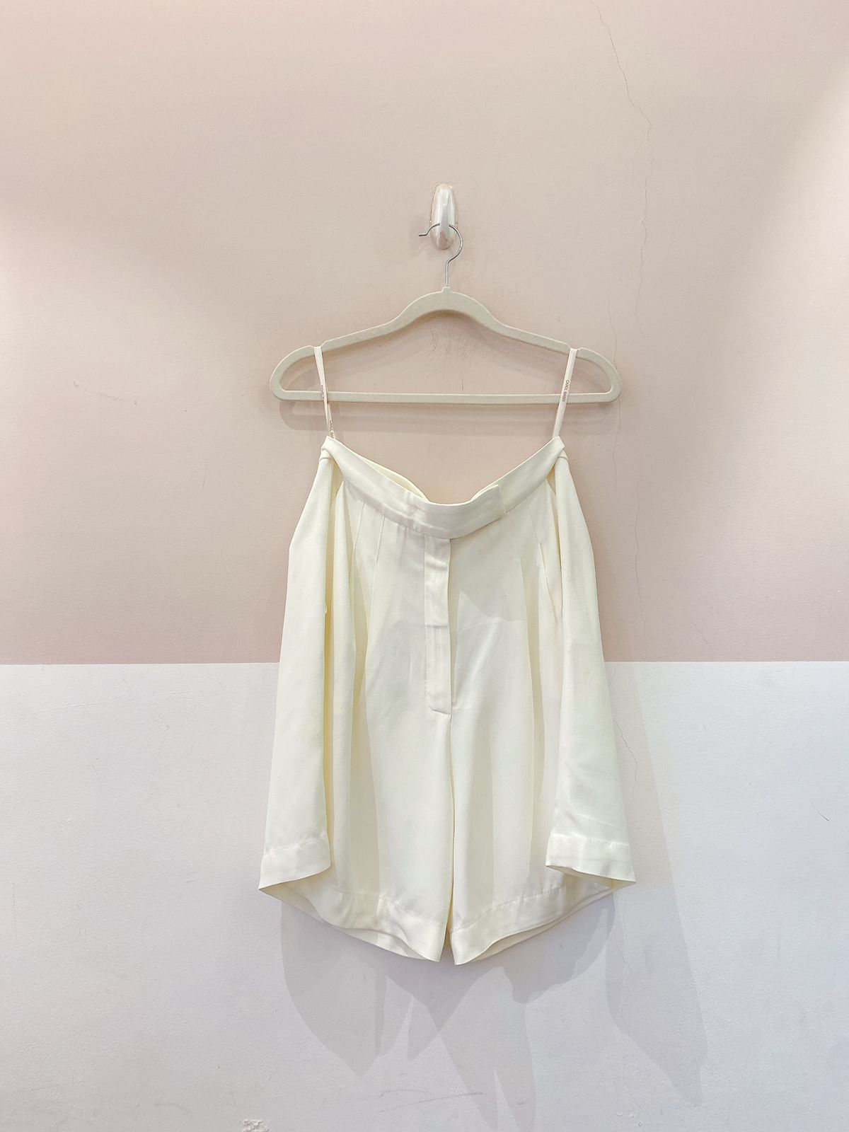 Bermuda crepe branca Carol Bassi 38
