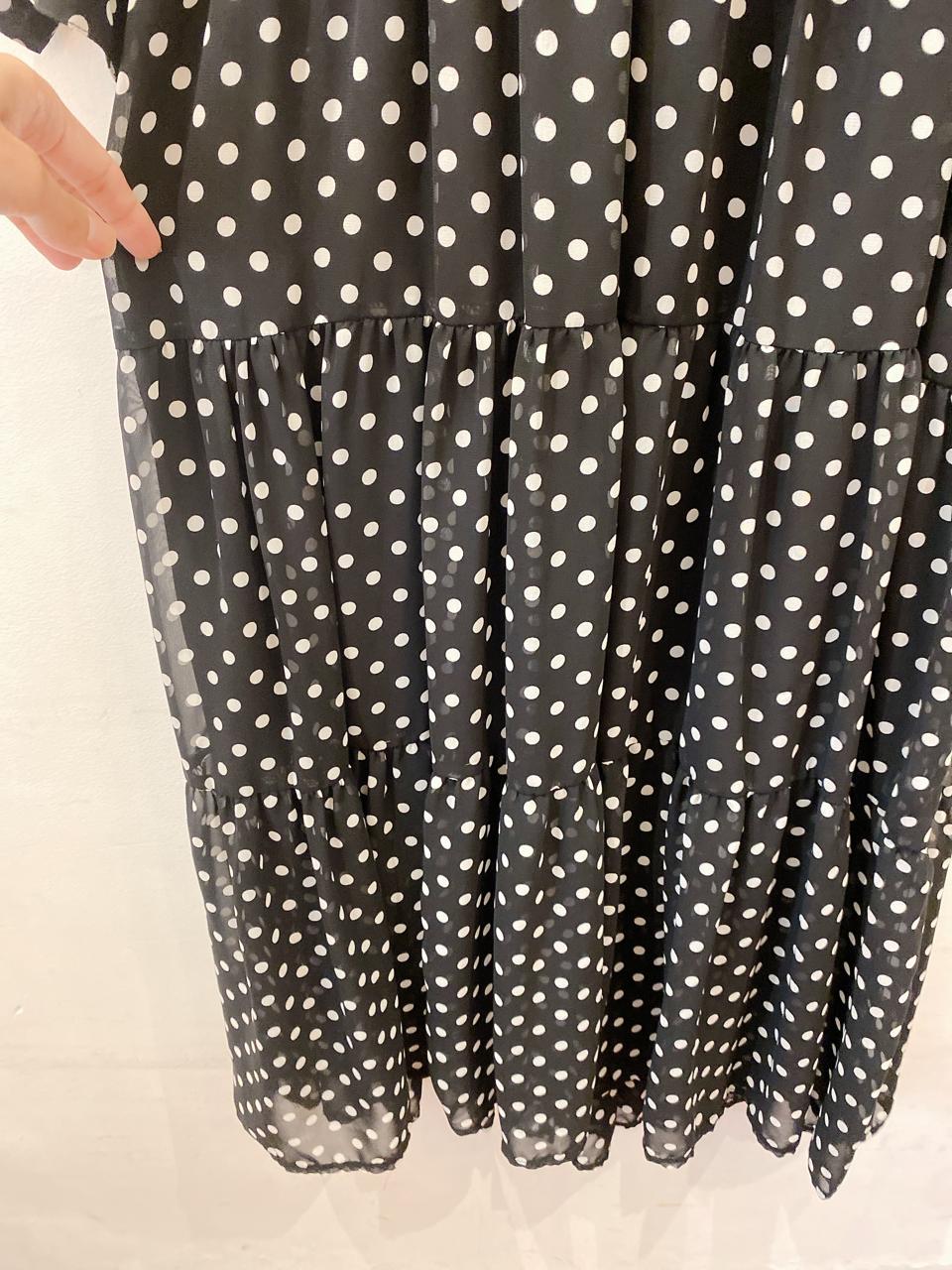 Vestido midi preto poás Esmeral P