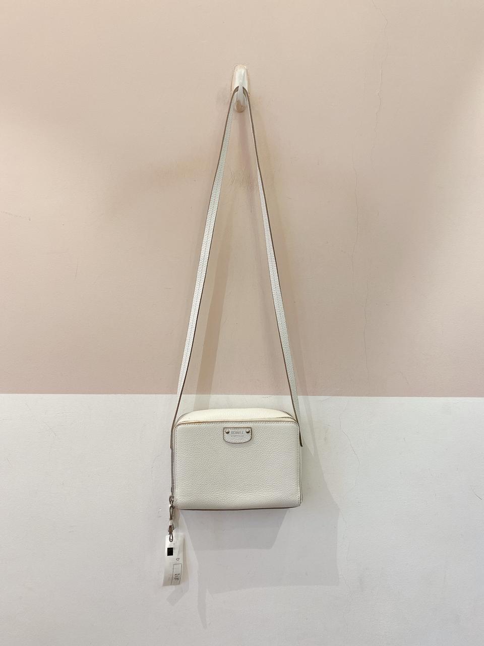 Bolsa tiracolo off white Schutz