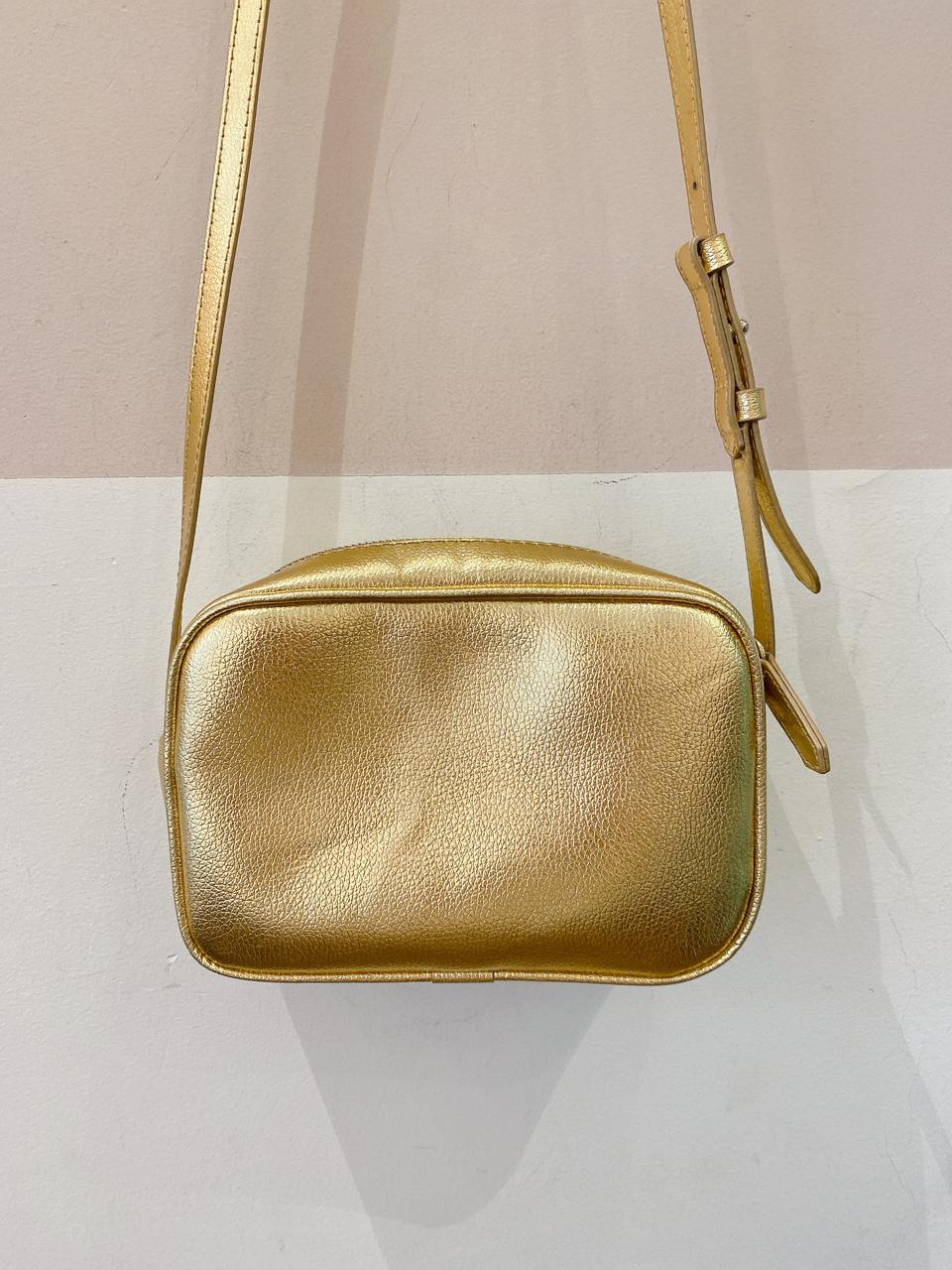 Bolsa couro dourada Schutz